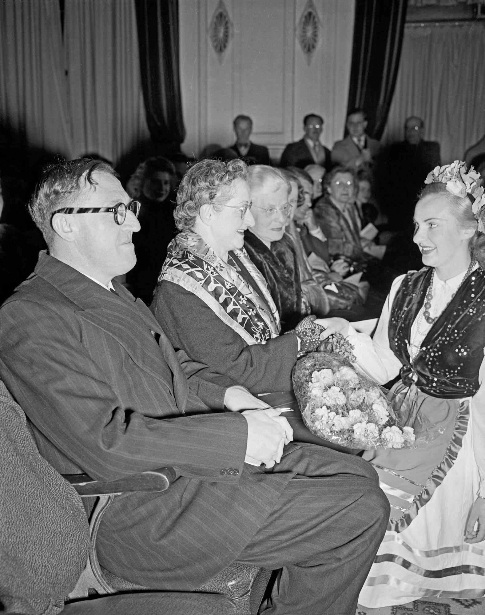 <p>Mr Arthur Calwell and Mrs Calwell at the Lithuanians Handicraft Exhibition, Canberra, 1949</p>
