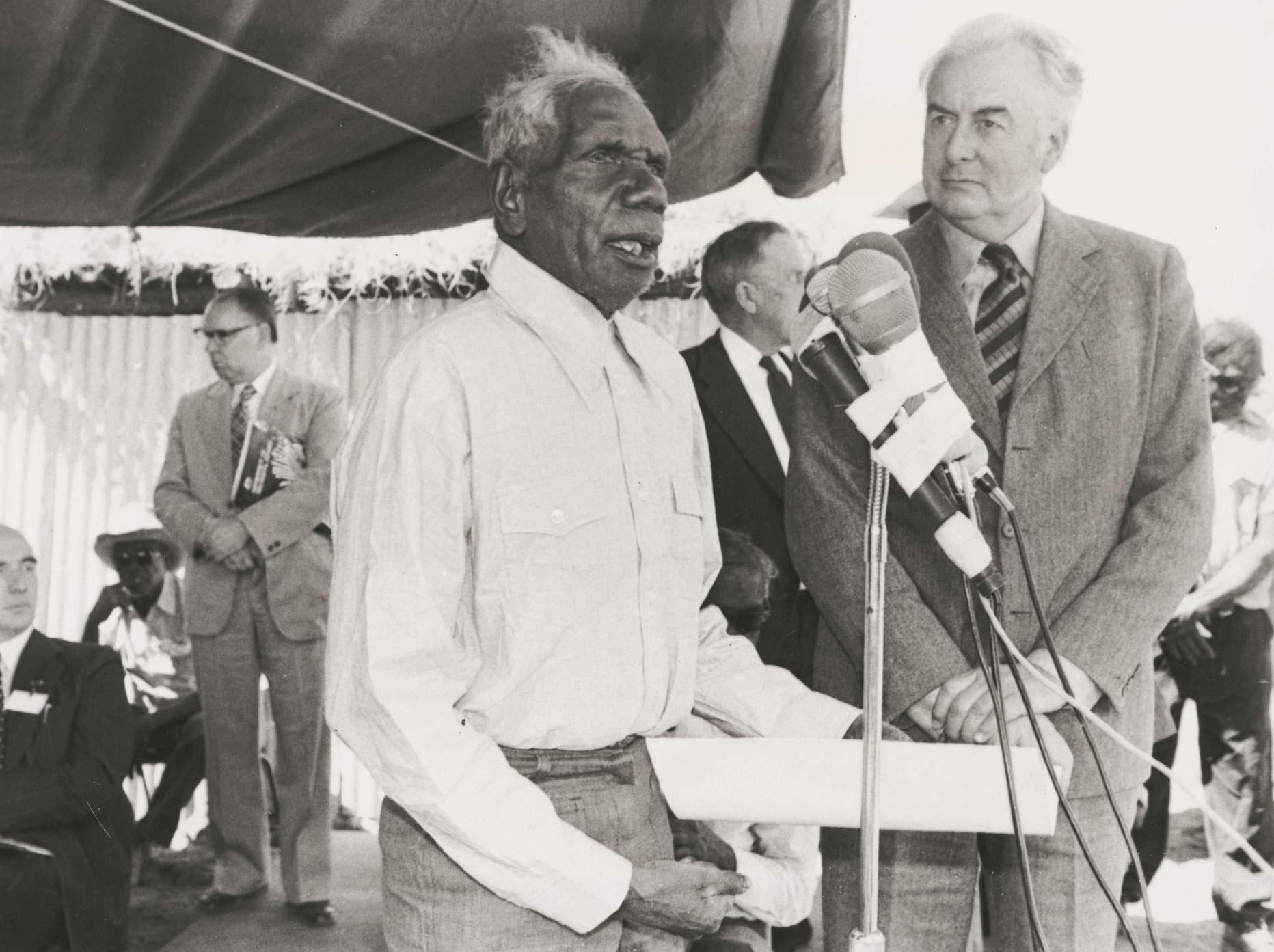 Vincent Lingiari addressing the media after Prime Minister Gough Whitlam officially returns Aboriginal land at Daguragu (Wattie Creek), Northern Territory, August 1975.