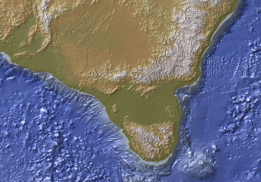 These maps show how the land bridge between Tasmania and the Australian mainland changed –and eventually disappeared –over time.