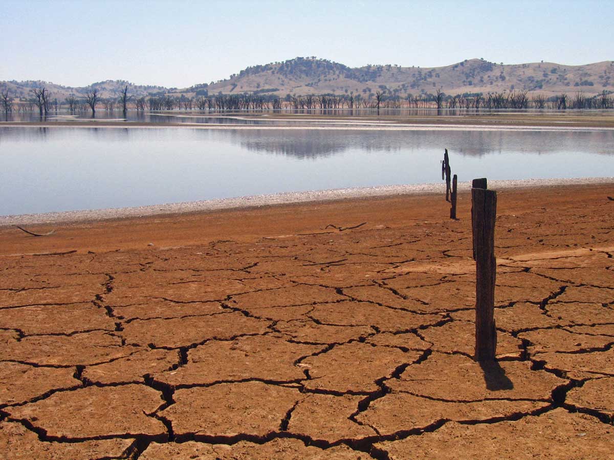 <p>Lake Hume, Victoria, 2007</p>
