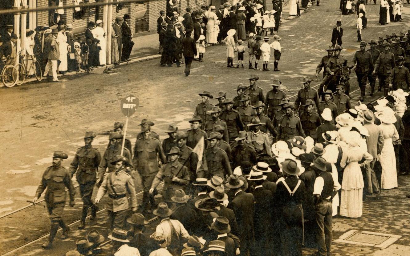 1900s_BI_1916_FirstAnzacDay