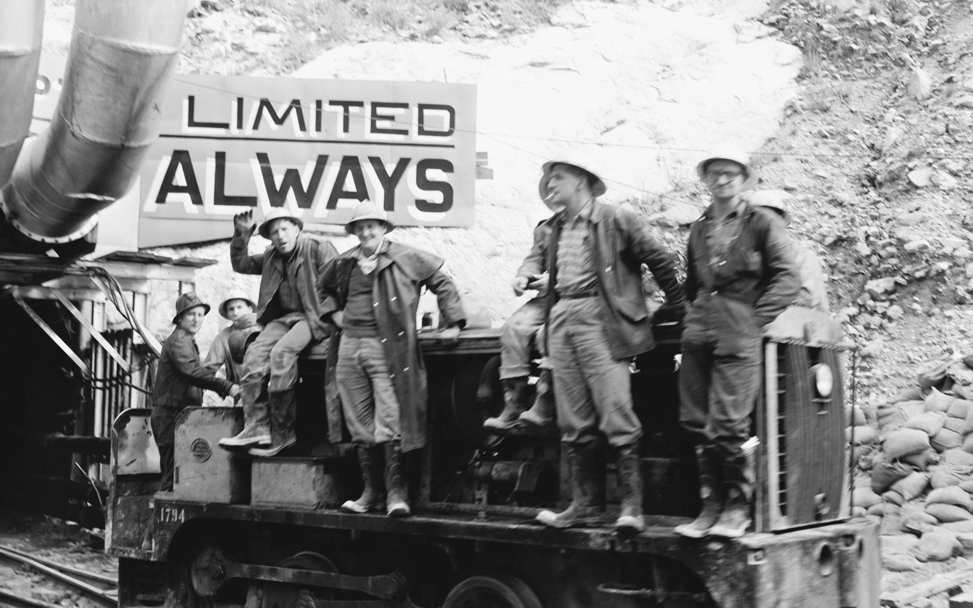 Workers before going on shift in the Tooma-Tumut tunnel, 1960